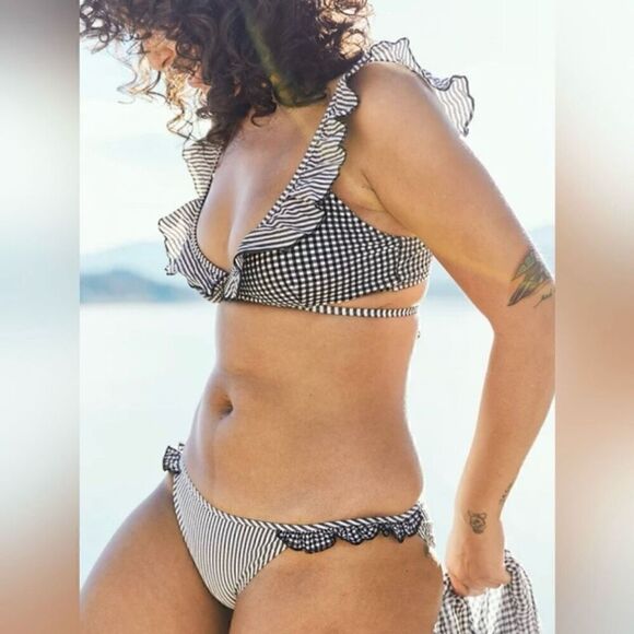 Aerie Seersucker Ruffle Wrap Bikini Scoop Top Swimsuit Set XS Black White NWT - Picture 1 of 9